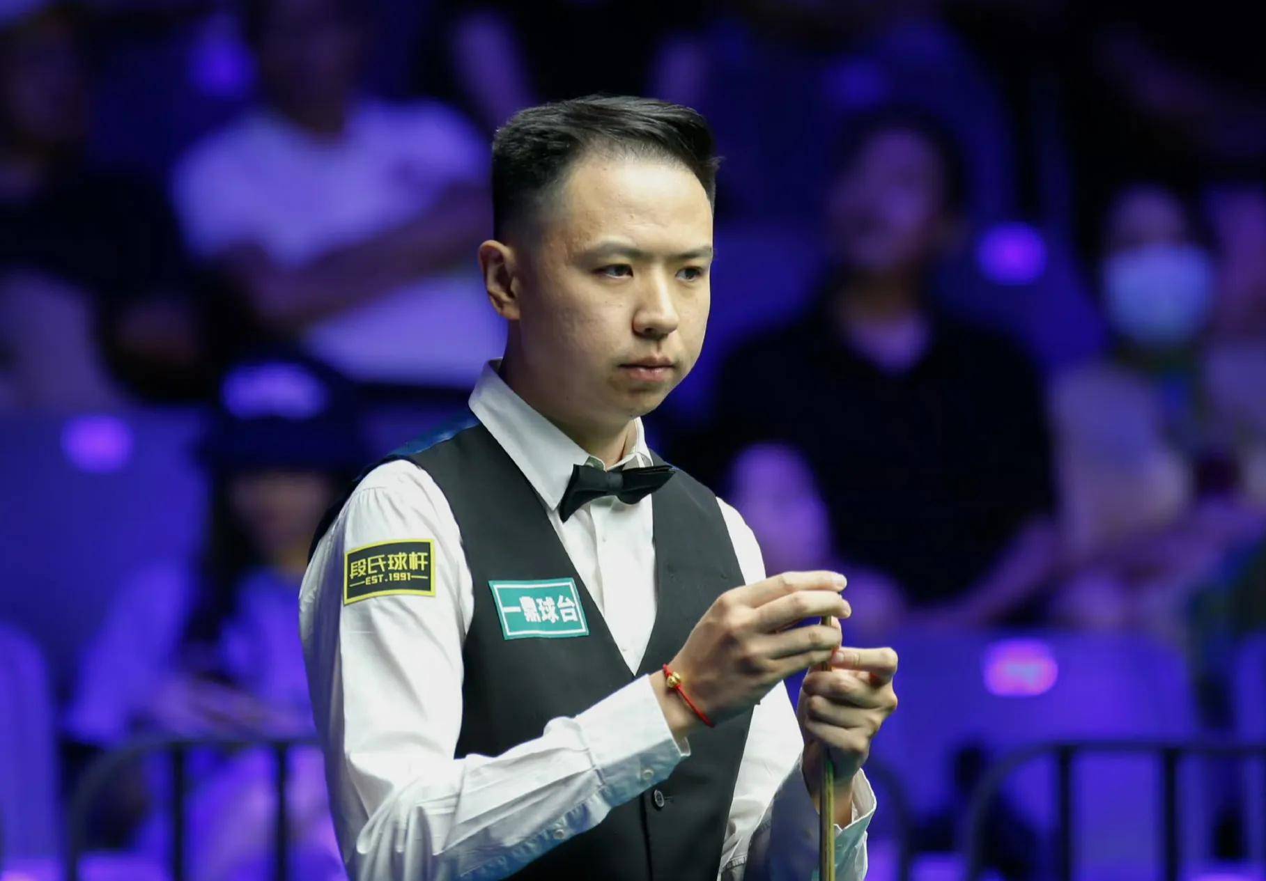 尹波 ｜ 癞蛤蟆还在琢磨天鹅肉，穷光蛋已无续弦心.