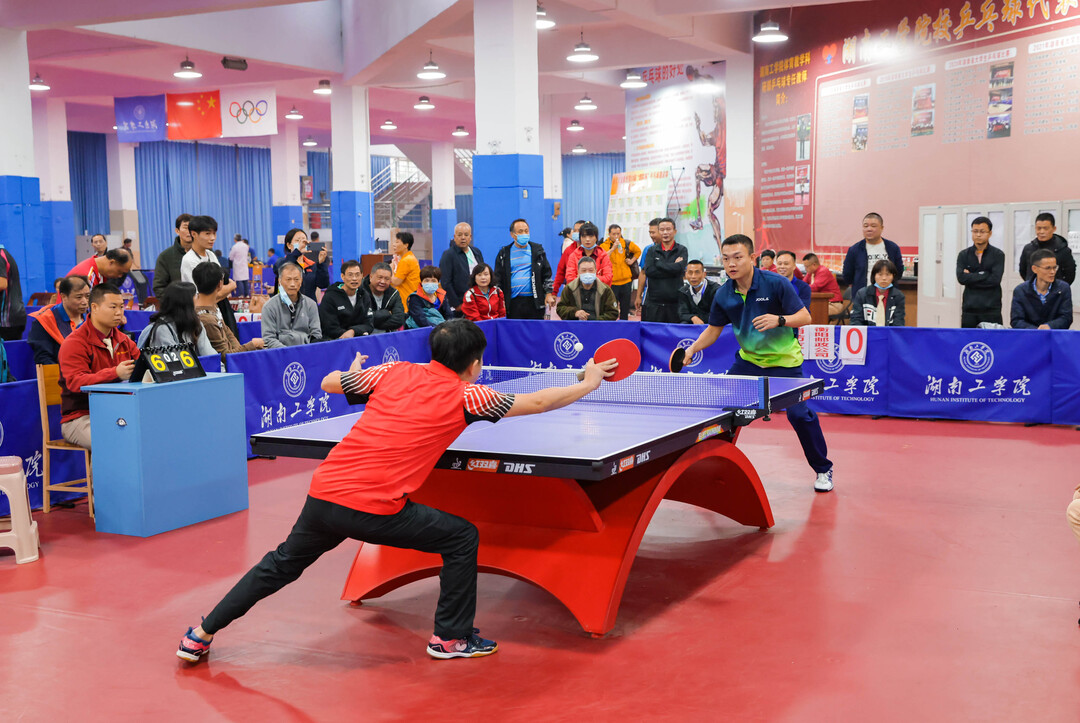 体育德甲：客场取胜 多特蒙德2-0柏林联合