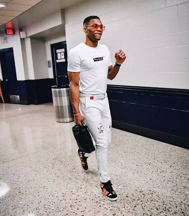 存在波动 存在波动